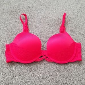 Victoria's Secret Very Sexy Padded Demi Bra in 32C